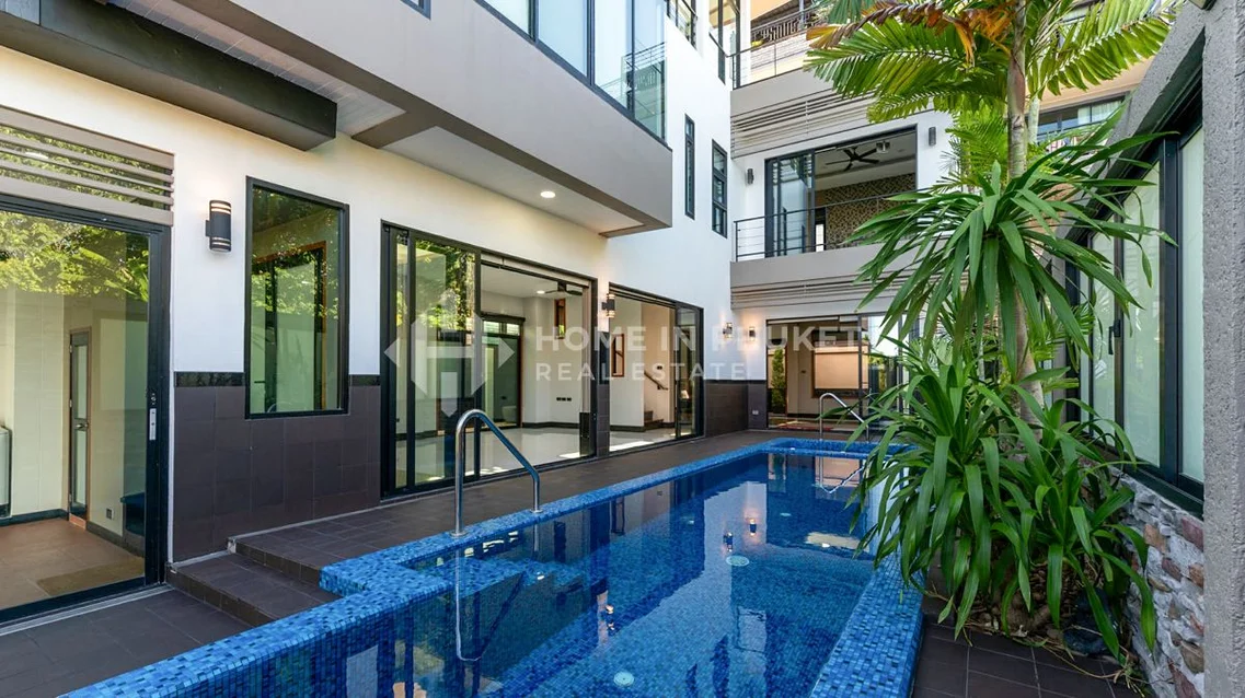 Home In Phuket