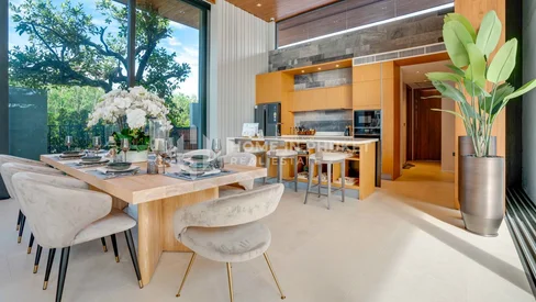 Villas de luxe avec piscine tranquille