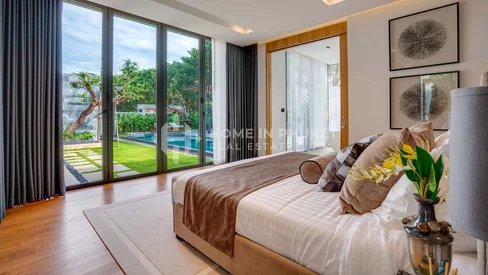 Villas modernes luxueuses avec piscine à proximité de BIS