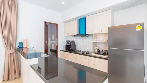 Villa moderne de 3 chambres à Rawai