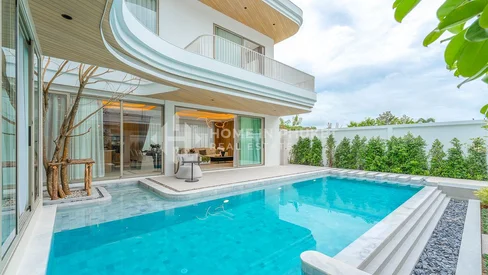 Two Storey Modern Villas in Sai Yuan