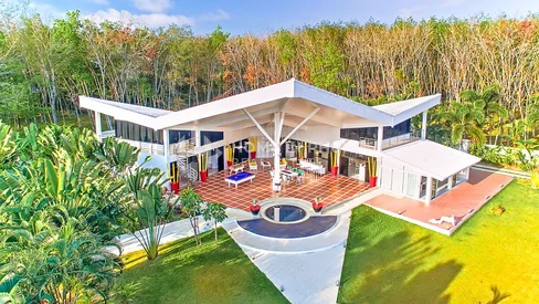 Vastes villas de 5 chambres avec piscine à Paklok