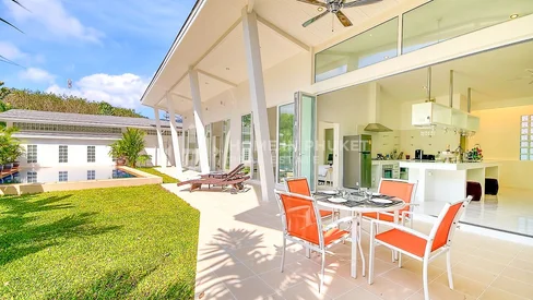 Vastes villas de 5 chambres avec piscine à Paklok