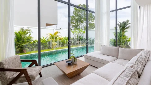 Villas tropicales modernes près de la plage de Bang Tao