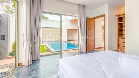 Contemporary 3-Bed Pool Villa in Pasak