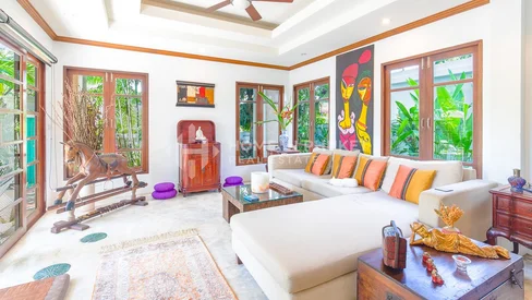 Villa moderne de style thaïlandais à proximité de la plage