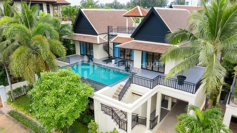Villa de style thaïlandais à 4 chambres à proximité de la plage de Layan