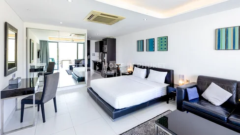 อพาร์ทเมนต์ห้องสตูดิโอสไตล์ร่วมสมัยพร้อมวิวทะเล