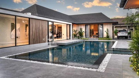 Villa tropicale de style balinais dans une communauté sécurisée