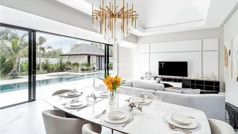 Villa tropicale de style balinais dans une communauté sécurisée