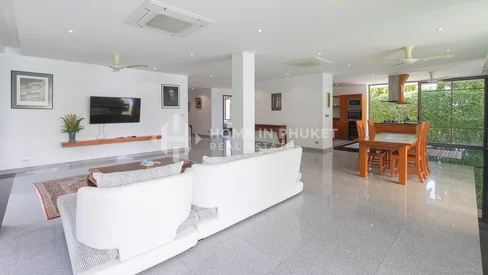 Villa moderne avec piscine et vue sur Phang Nga