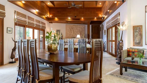 Villa de 4 chambres avec vue imprenable sur les collines à Layan