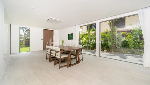 3-Bedroom Modern Tropical Villa Kamala Beach