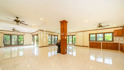 Thai-Style Family Home in Kamala