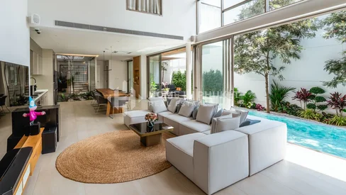 Un complexe de villas luxueuses dotées d'installations ultramodernes