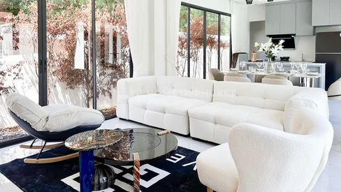 Villa moderne de 4 chambres avec piscine à Rawai