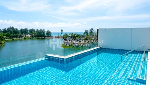 Luxurious 2-Bedroom Lake View Penthouse