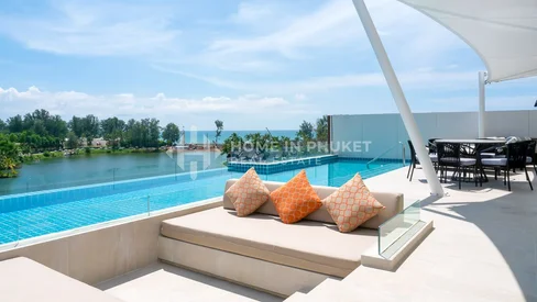 Luxurious 2-Bedroom Lake View Penthouse