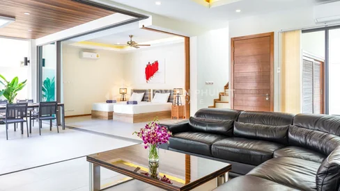 Villa contemporaine de style thaïlandais et balinais avec 4 chambres à coucher et piscine