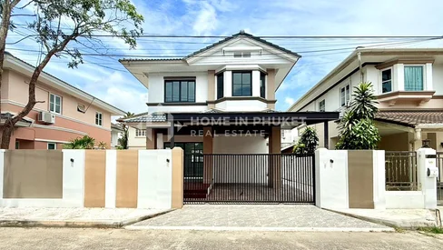 Maison moderne de 2 étages dans une communauté sécurisée