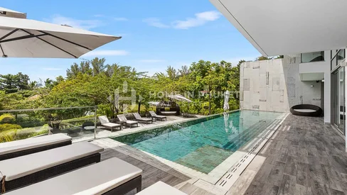 Duplex luxueux de 4 chambres à coucher avec patio