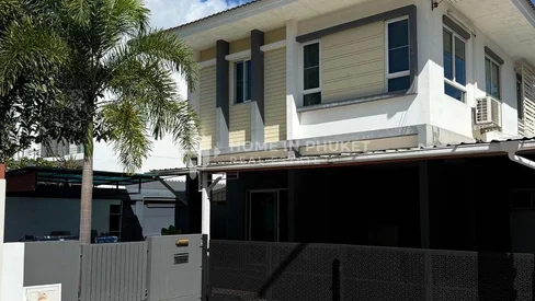 Maison familiale de 3 chambres à Koh Kaew