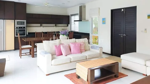 Villa de style asiatique avec piscine près de l'école internationale