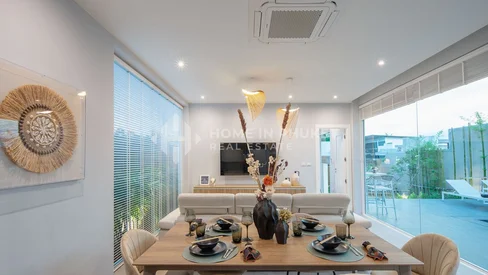 Villa moderne de 3 chambres à Rawai