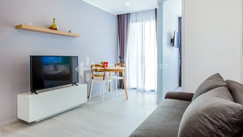 Condo moderne d'une chambre à Chalong