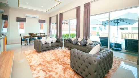 Cozy 3-Bedroom Pool Villa à Thep Krasatti