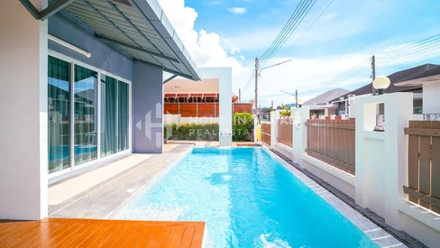 Cozy 3-Bedroom Pool Villa à Thep Krasatti