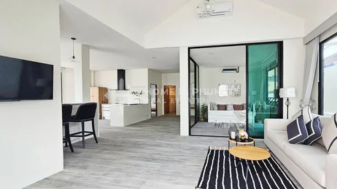 Charmante villa avec piscine et 4 chambres à Kathu