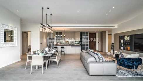 Villa de 4 chambres à Clover Residence