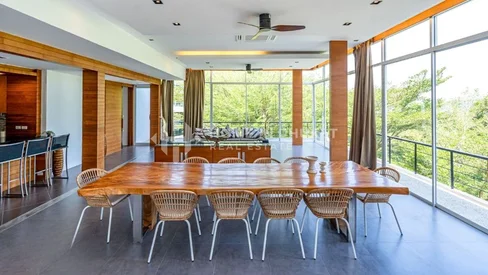 3-Bedroom Penthouse with Private Rooftop