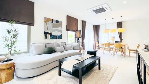 Villa moderne de 4 chambres à coucher à Passorn Kathu