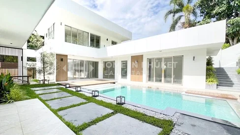 Villa Moderne de 4 Chambres à Loch Palm