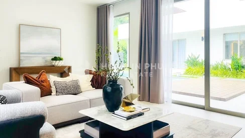 Villa Moderne de 4 Chambres à Loch Palm