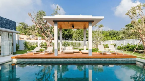 Villa moderne d'inspiration balinaise avec piscine à Layan