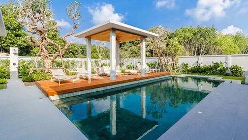 Villa moderne d'inspiration balinaise avec piscine à Layan