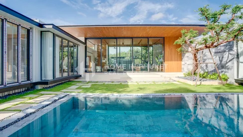 Villa de Luxe avec Piscine et 4 Chambres à Botanica Foresta