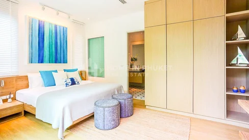 คอนโด 2 ชั้น 2 ห้องนอนสไตล์โมเดิร์นในกมลา