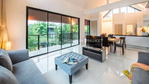 Villa avec piscine de style thaïlandais près de la plage