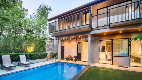 Villa avec piscine de style thaïlandais près de la plage