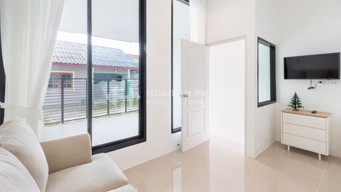 Maison jumelée moderne à Koh Kaew