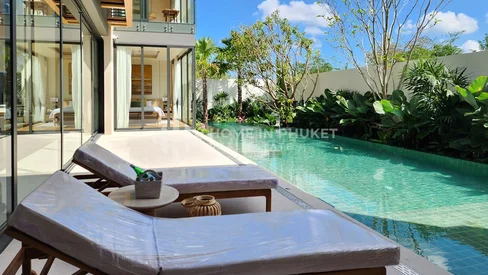 Villa élégante avec piscine et 5 chambres à Cherngtalay