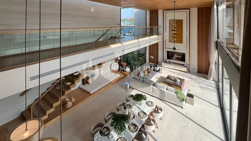 Villa élégante avec piscine et 5 chambres à Cherngtalay