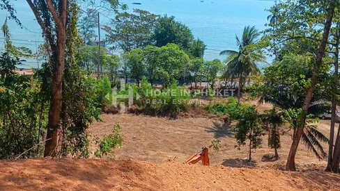 Terrain en colline avec vue sur la mer de 8,5 Rai à Ao Por