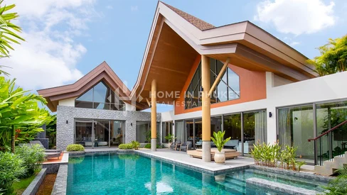 Villa de style thaï avec piscine et 4 chambres à Layan