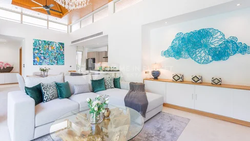 Villas contemporaines de style balinais avec piscine à proximité de Nai Yang