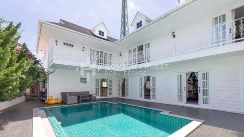 Villa coloniale moderne de 5 chambres sur un vaste terrain